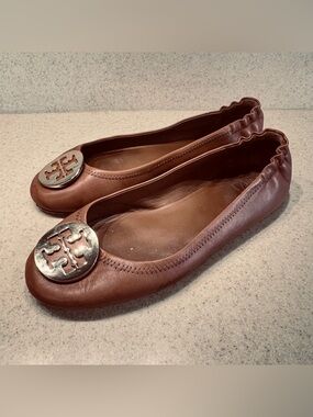 Tory Burch Minnie Travel Ballet Flats Brown Tan with Gold Logo Size 8.5